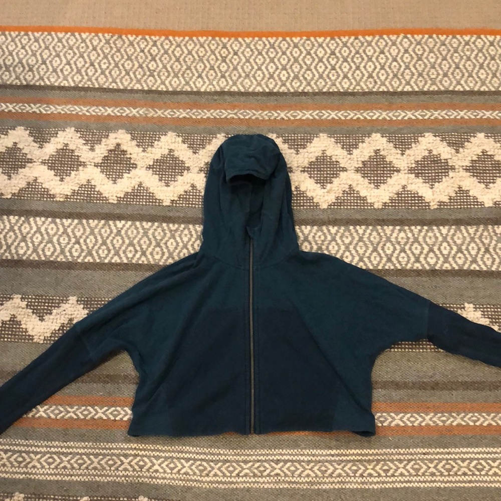 Lulu lemon crop scuba hoodie